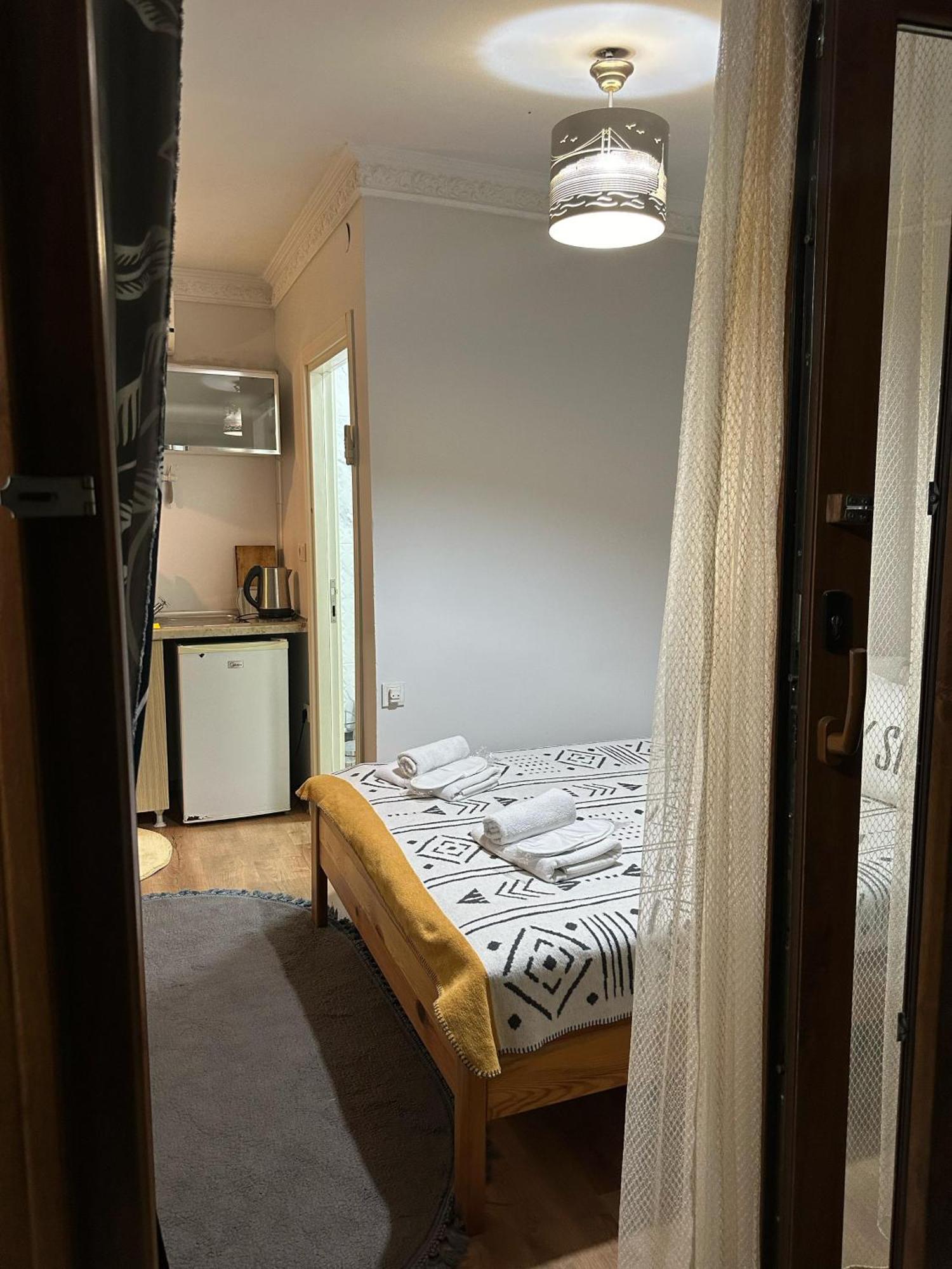 Nelly Guesthouse Provincia di Provincia di Istanbul Esterno foto