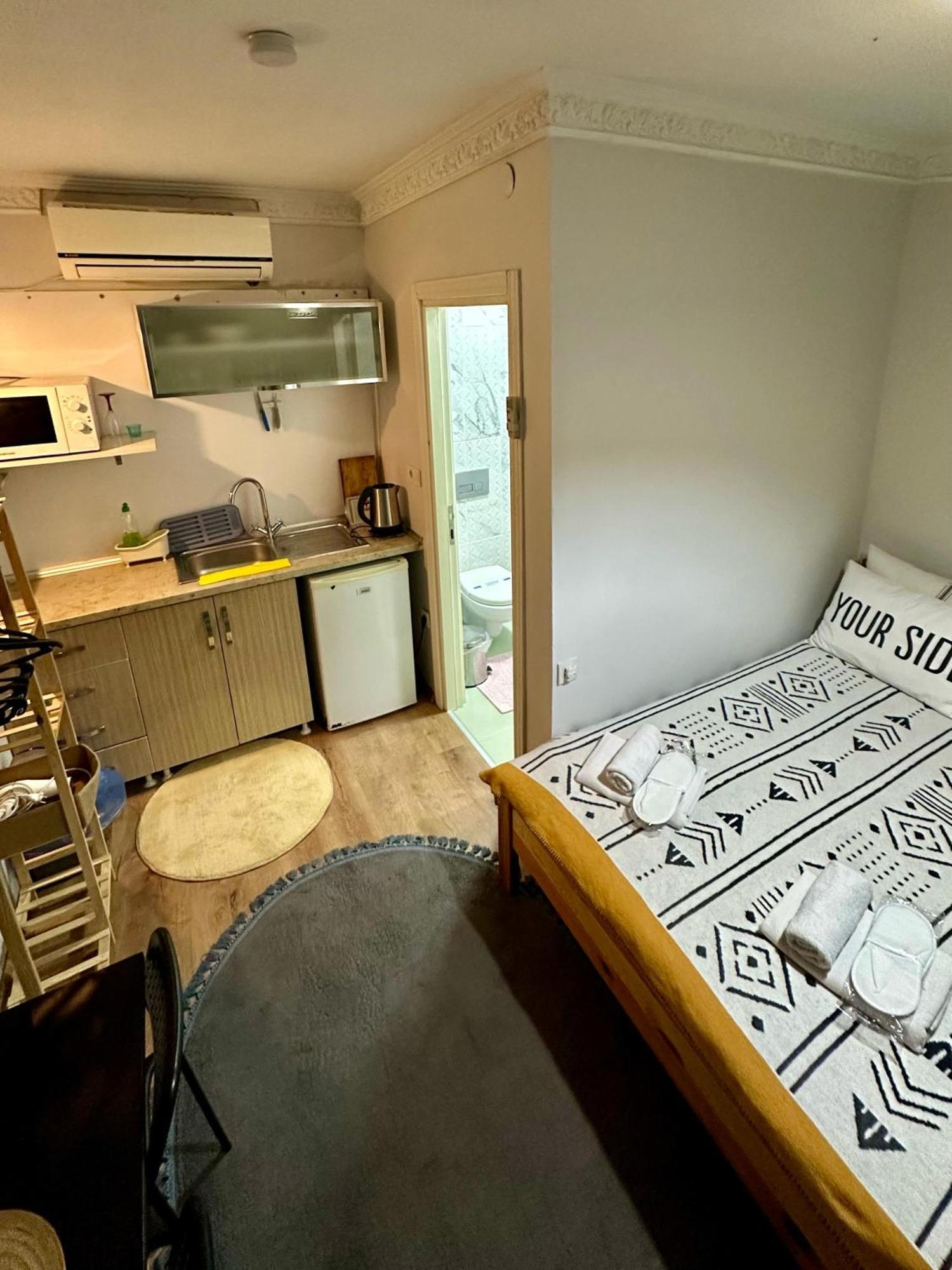 Nelly Guesthouse Provincia di Provincia di Istanbul Esterno foto