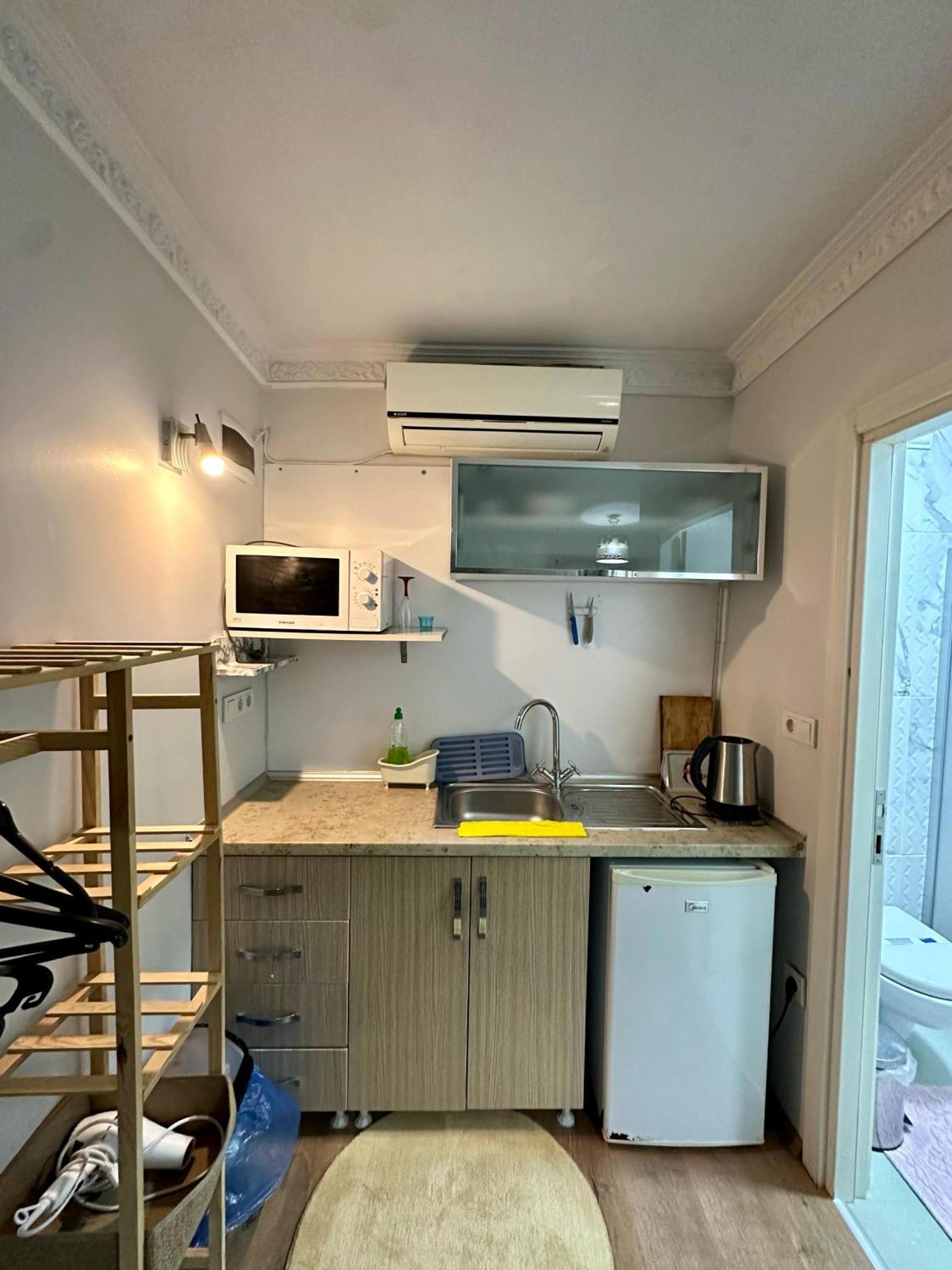 Nelly Guesthouse Provincia di Provincia di Istanbul Esterno foto